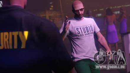 Neue radio-Welle, Luftschiff, Geschenke, t-shirts, etc. in GTA Online