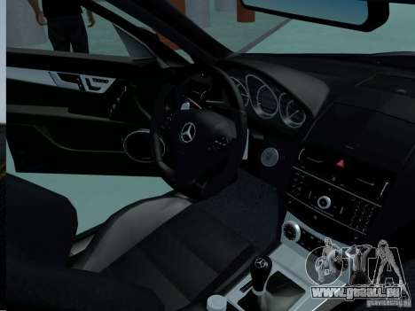 Mercedes-Benz C63 AMG 2010 pour GTA San Andreas