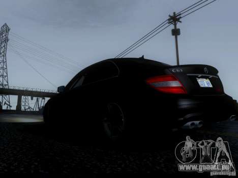 Mercedes-Benz C63 AMG 2010 pour GTA San Andreas