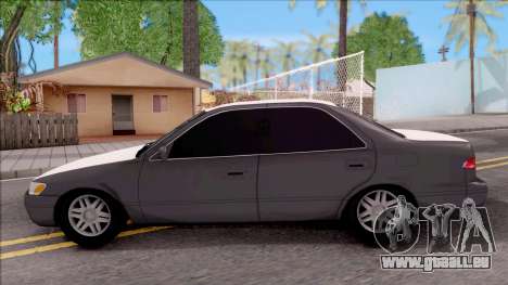 Toyota Camry 2002 pour GTA San Andreas
